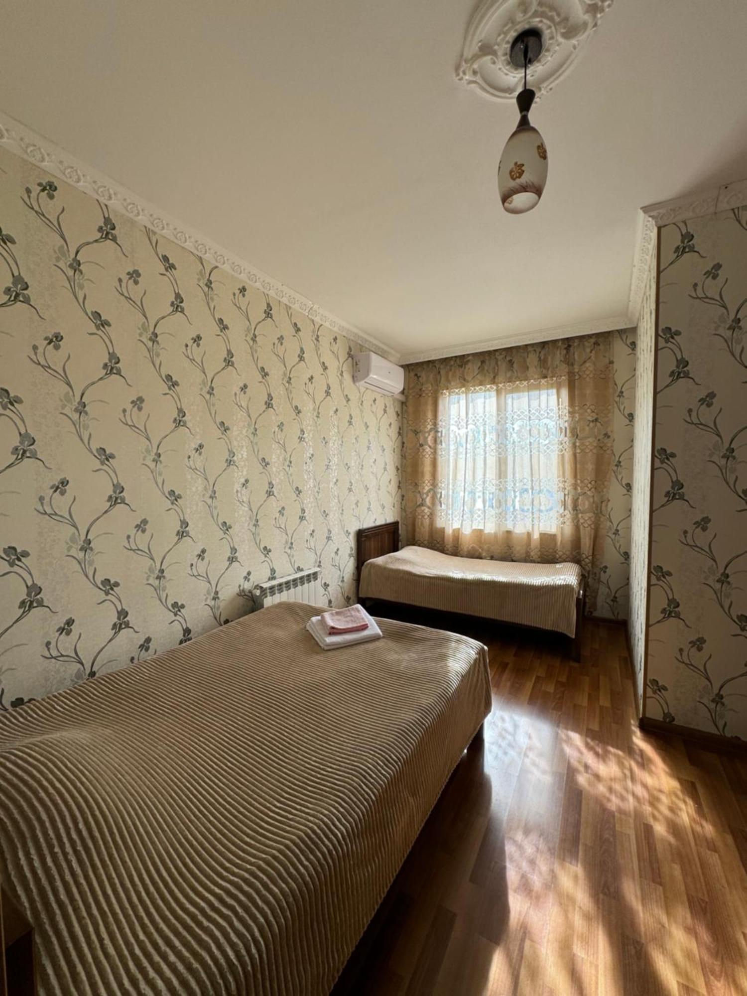 Hotel Oniks Kutaisi Bagian luar foto