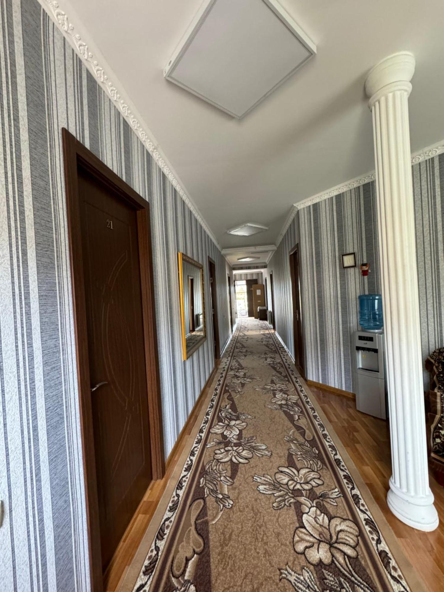 Hotel Oniks Kutaisi Bagian luar foto